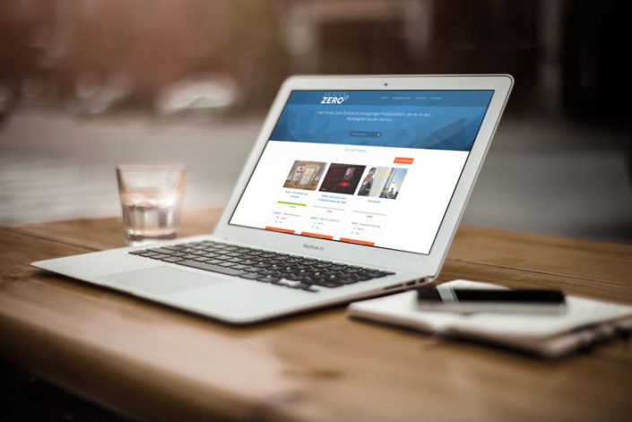 mockup_laptop_2_small